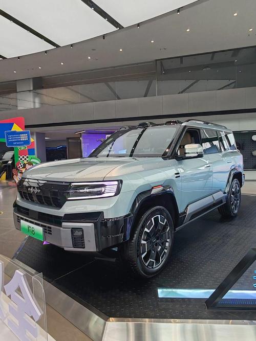 佛山286比亚迪方程豹硬派越野的爆款，英菲尼迪35周年与你共成长